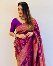 Load image into Gallery viewer, Blooming Purple Soft Banarasi Silk Saree With Staring Blouse Piece ClothsVilla