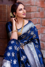 Load image into Gallery viewer, Marvelous Navy Blue Pure Banarasi Silk Saree with Magnetic Blouse Piece Bvipul