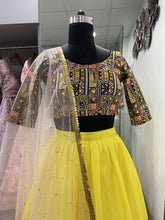 Load image into Gallery viewer, Pink N Yellow Lehenga With Heavy Work Blouse Clothsvilla