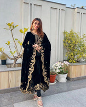 Load image into Gallery viewer, Glamourous Black Color Embroidery Work Anarkali Suit