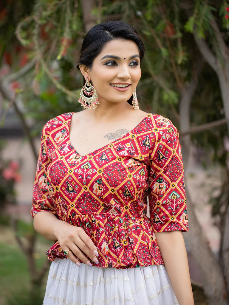 Unveiling the Perfect Blouse: A Guide to Flattering Designs for Every Occasion