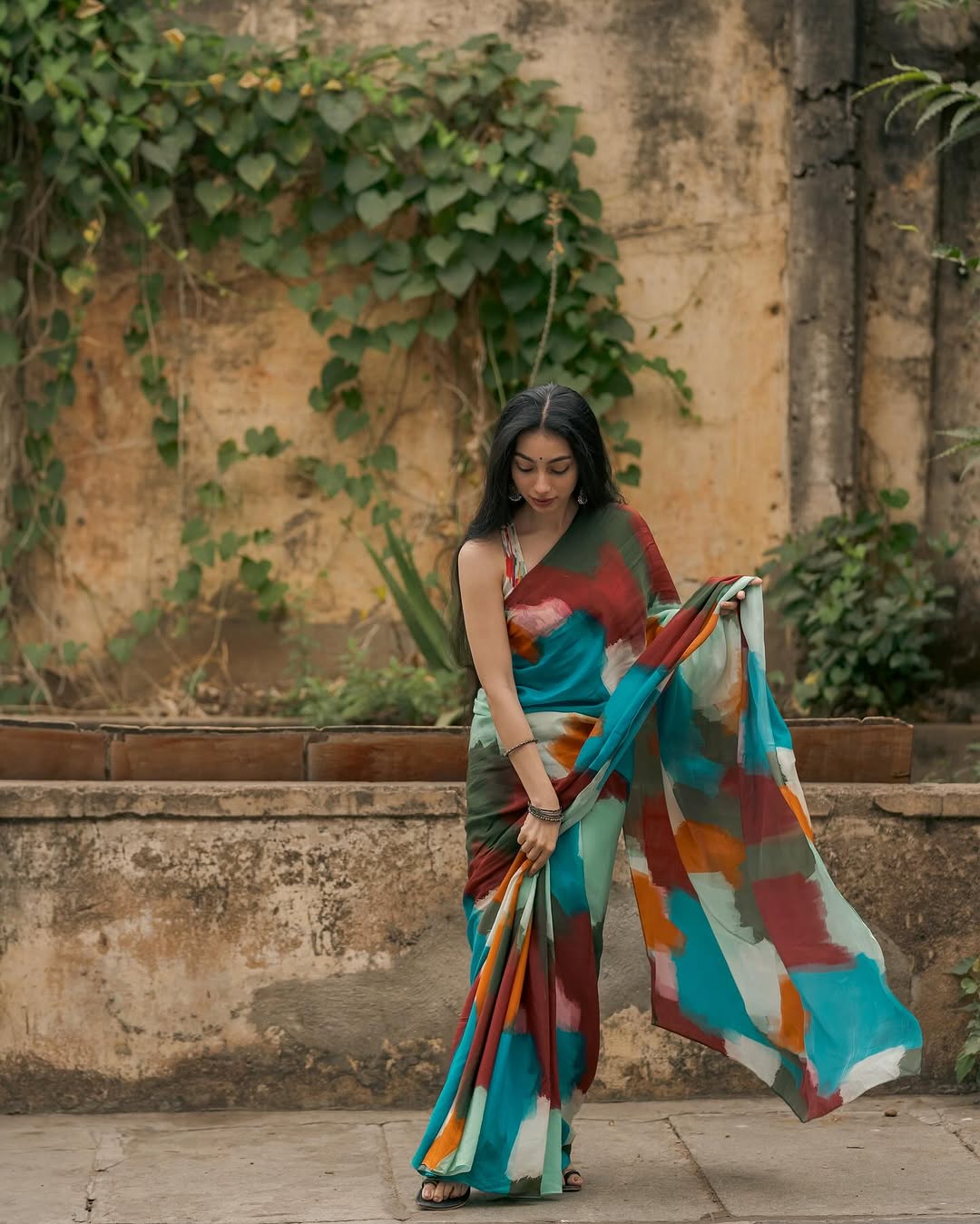 Boho Abstract Multicolor Georgette Saree with Artistic Brushstroke Print & Blouse Fabric FANCY SAREES