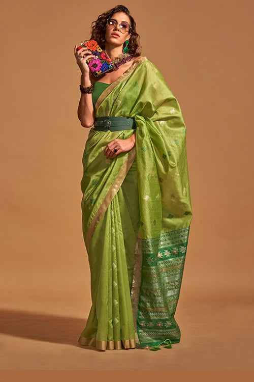 Elegant Handloom Silk Saree with Matching Blouse Piece Clothsvilla