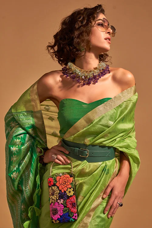Elegant Handloom Silk Saree with Matching Blouse Piece Clothsvilla