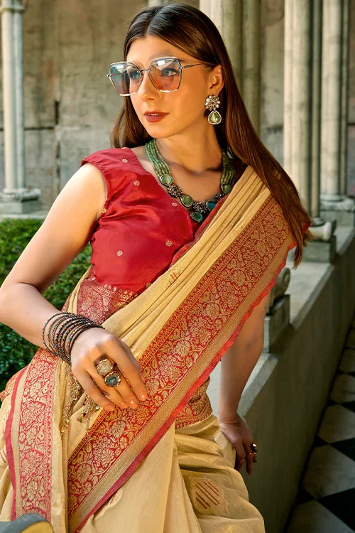 Buy Reception Soft Silk Saree With Designer Blouse Piece At Clothsvillan Fashion Secondary image