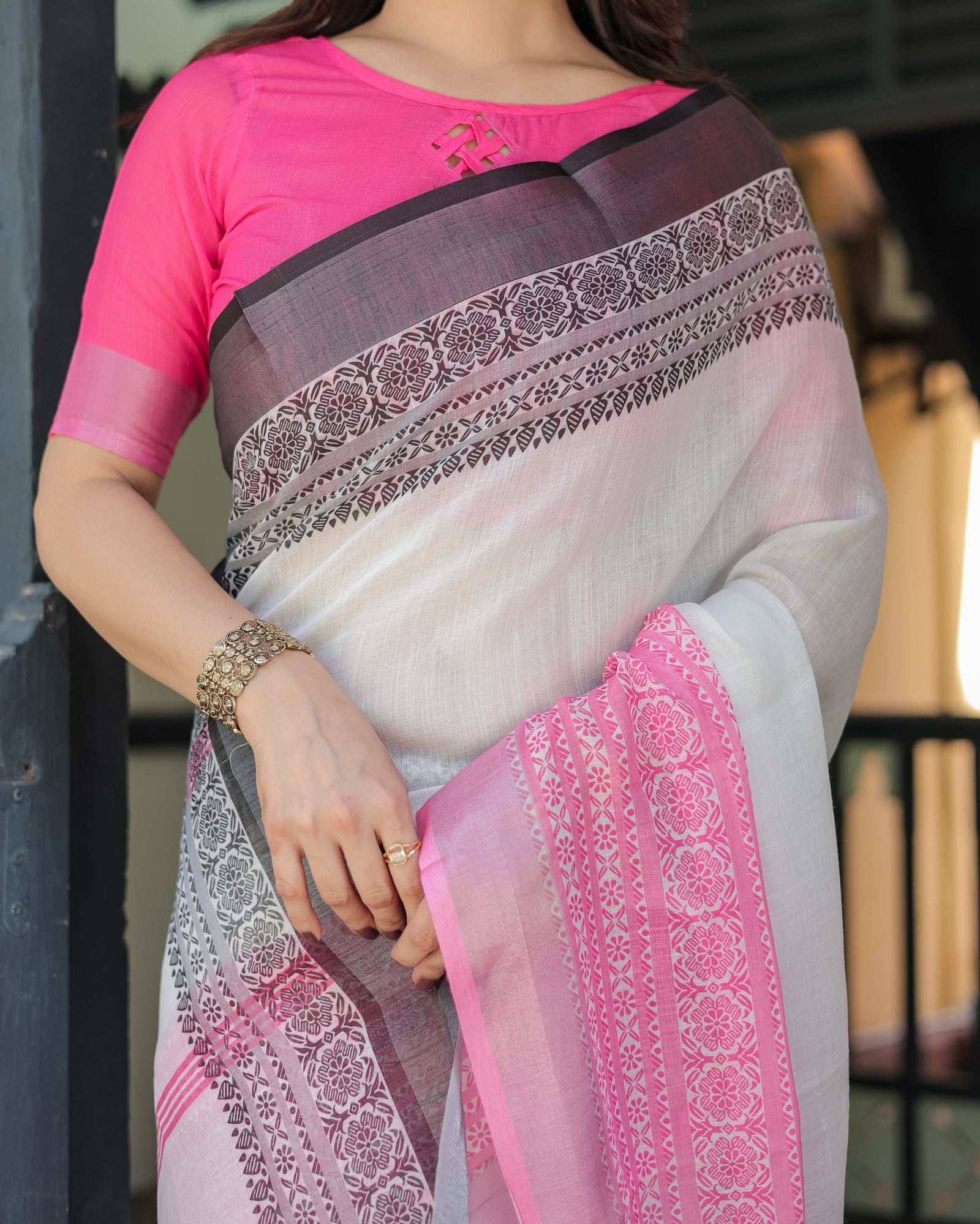 Elegant White and Pink Pure Cotton Linen Saree with Intricate Floral and Geometric Border Design and Tassels on Edges LINEN