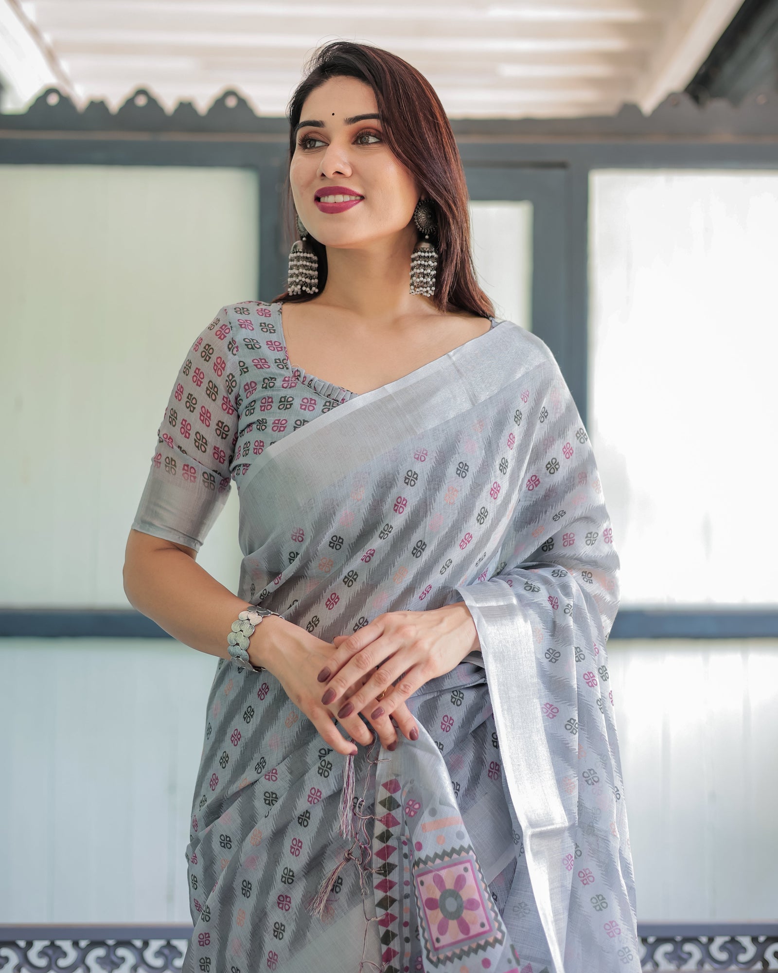 Grey Pastel Geometric & Floral Print Pure Cotton Linen Saree with Blouse and Tassels LINEN