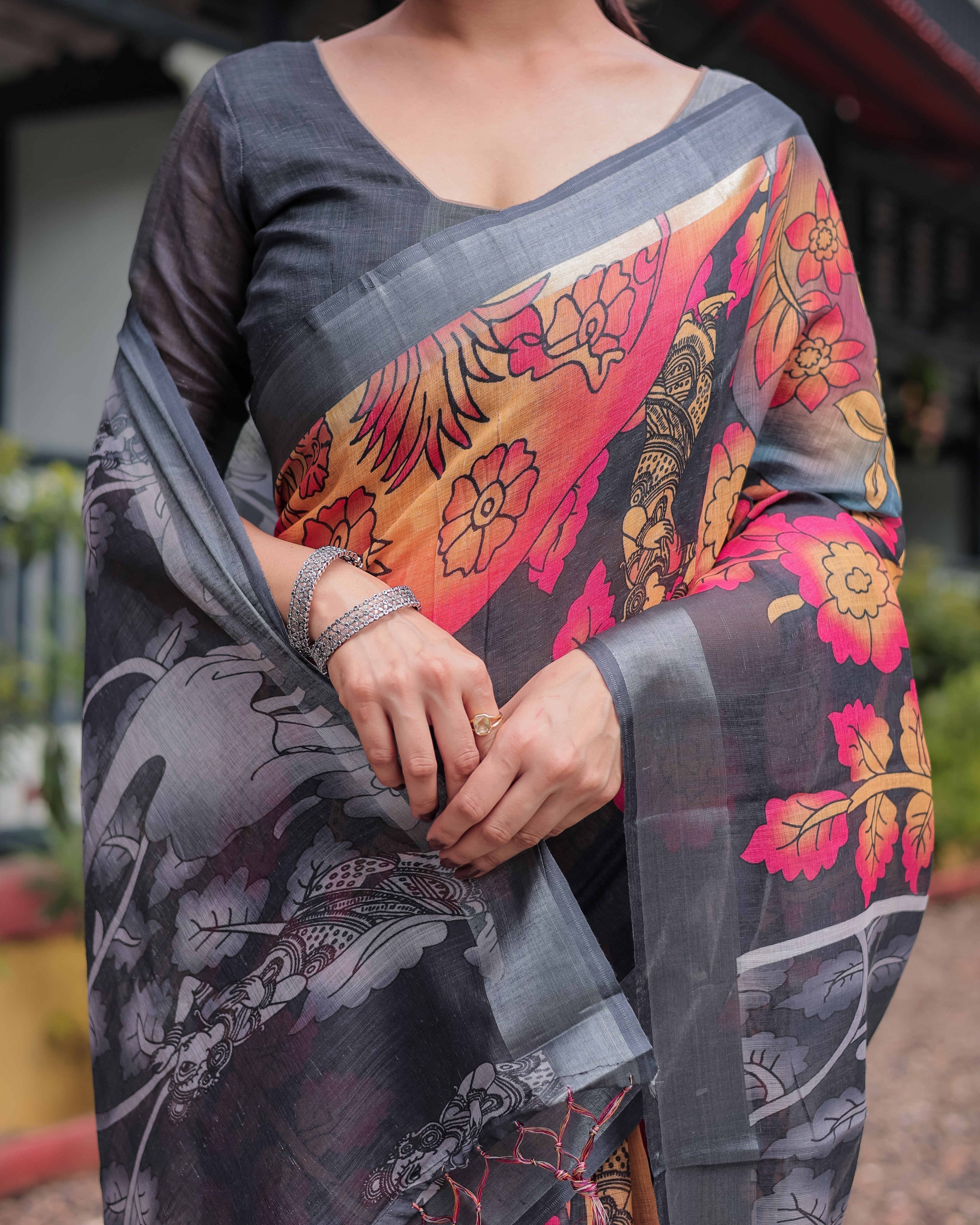 Multicolor Floral Design Pure Cotton Linen Saree with Blouse and Tassels LINEN