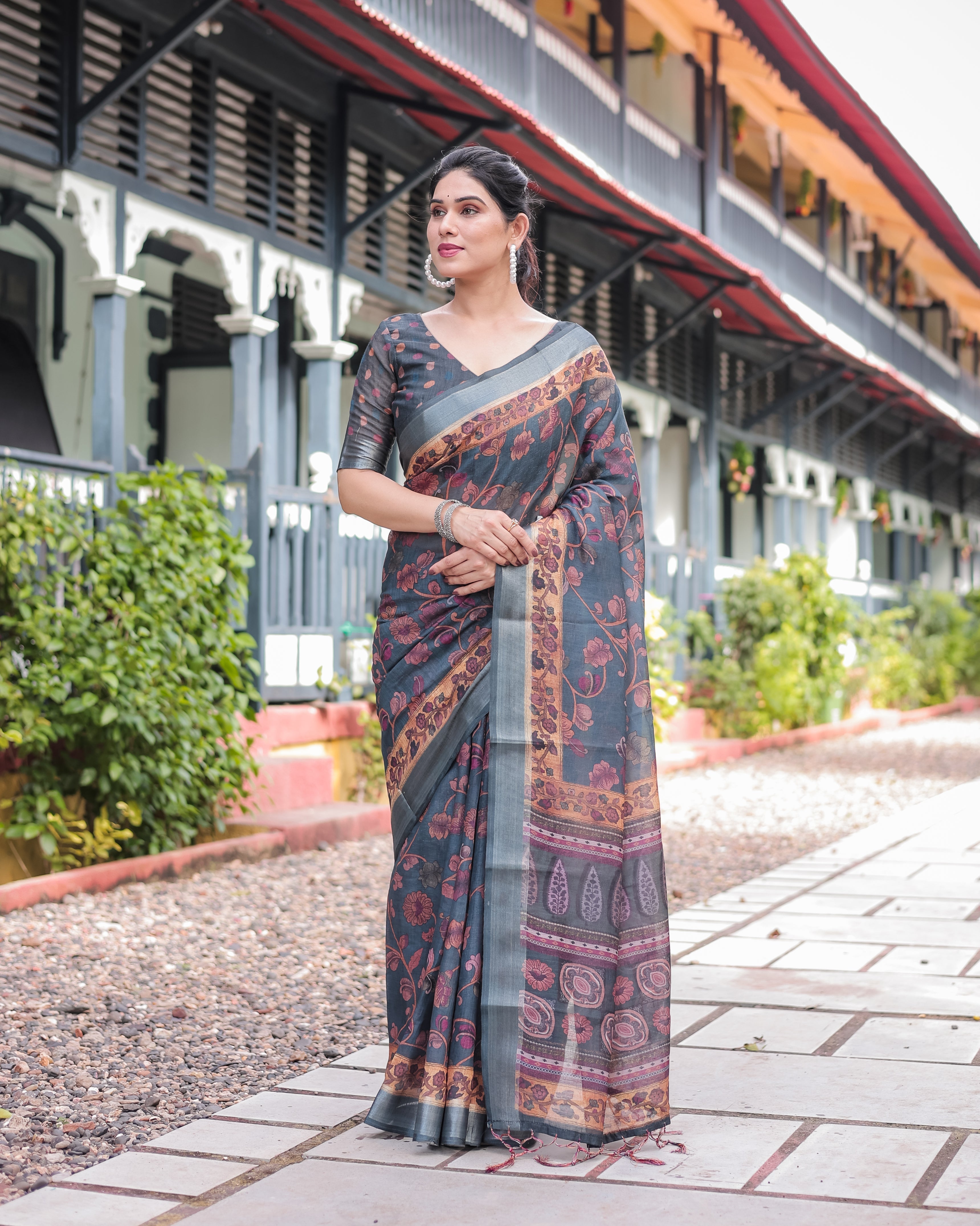 Charcoal Gray Floral Design Pure Cotton Linen Saree with Blouse and Tassels Secondary image