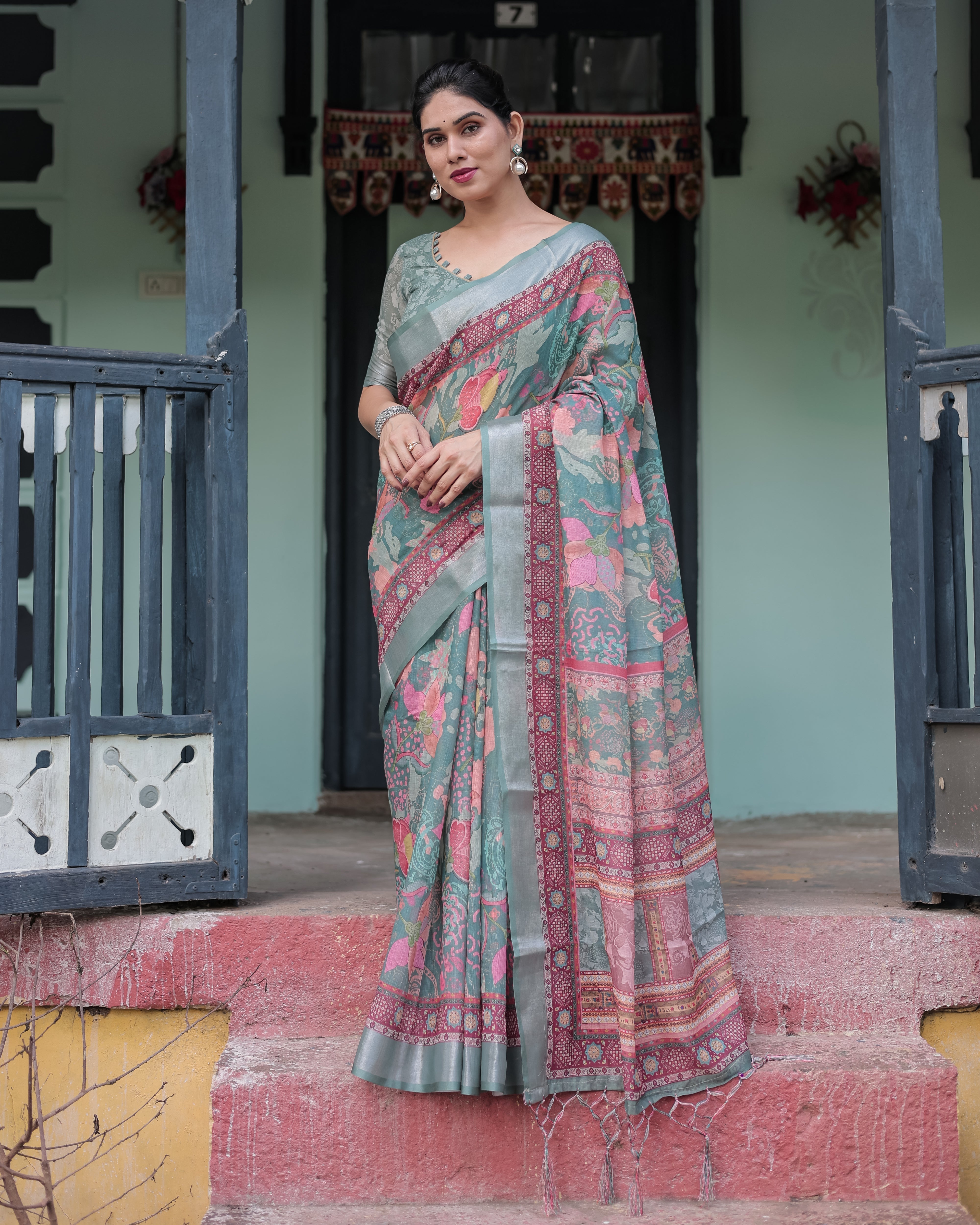 Pink and Maroon Pure Cotton Linen Saree with Blouse and Tassels - Floral Design with Leaf Patterns Secondary image