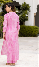 Load image into Gallery viewer, Pink Pure Muslin Kurti Set with Printed Work ClothsVilla