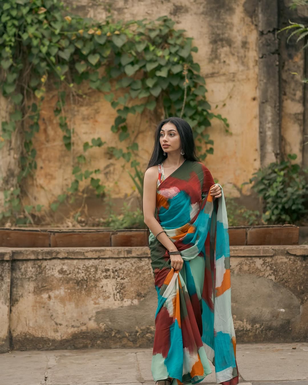 Boho Abstract Multicolor Georgette Saree with Artistic Brushstroke Print & Blouse Fabric FANCY SAREES