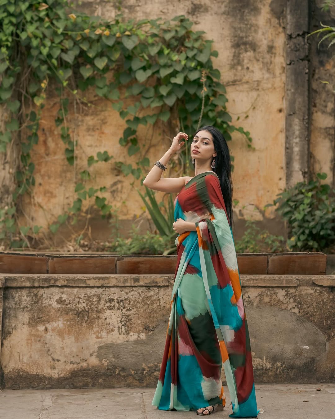 Boho Abstract Multicolor Georgette Saree with Artistic Brushstroke Print & Blouse Fabric FANCY SAREES