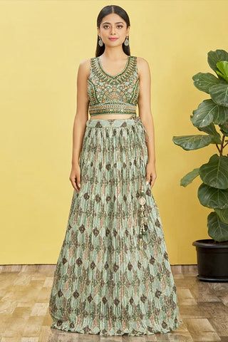 Buy Latest Green Color Lehenga Choli Online at Clothsvilla Clothsvilla