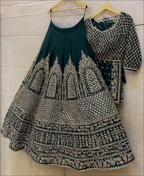 Designer lehenga choli for women party wear Bollywood lengha sari,Indian wedding wear embroidered custom stitched lehenga with dupatta ClothsVilla Main image