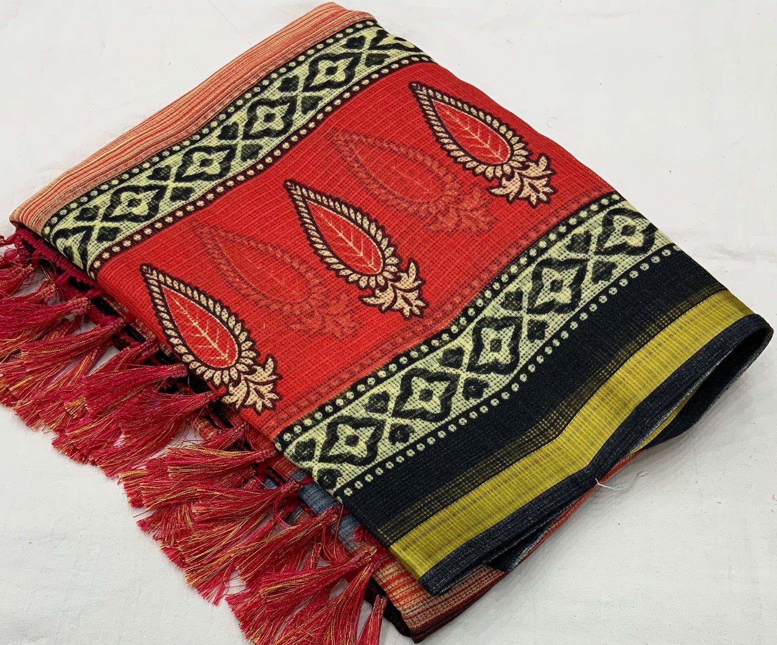 Elegantly Crafted Kota Silk Saree for Women: Luxuriously Soft, Exquisitely Printed, and Embellished with a Weaving Pattu Border ClothsVilla