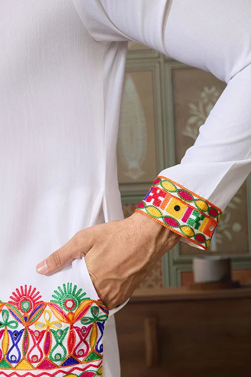 Stylish White Cotton Readymade Men’s Navratri Kurta Clothsvilla