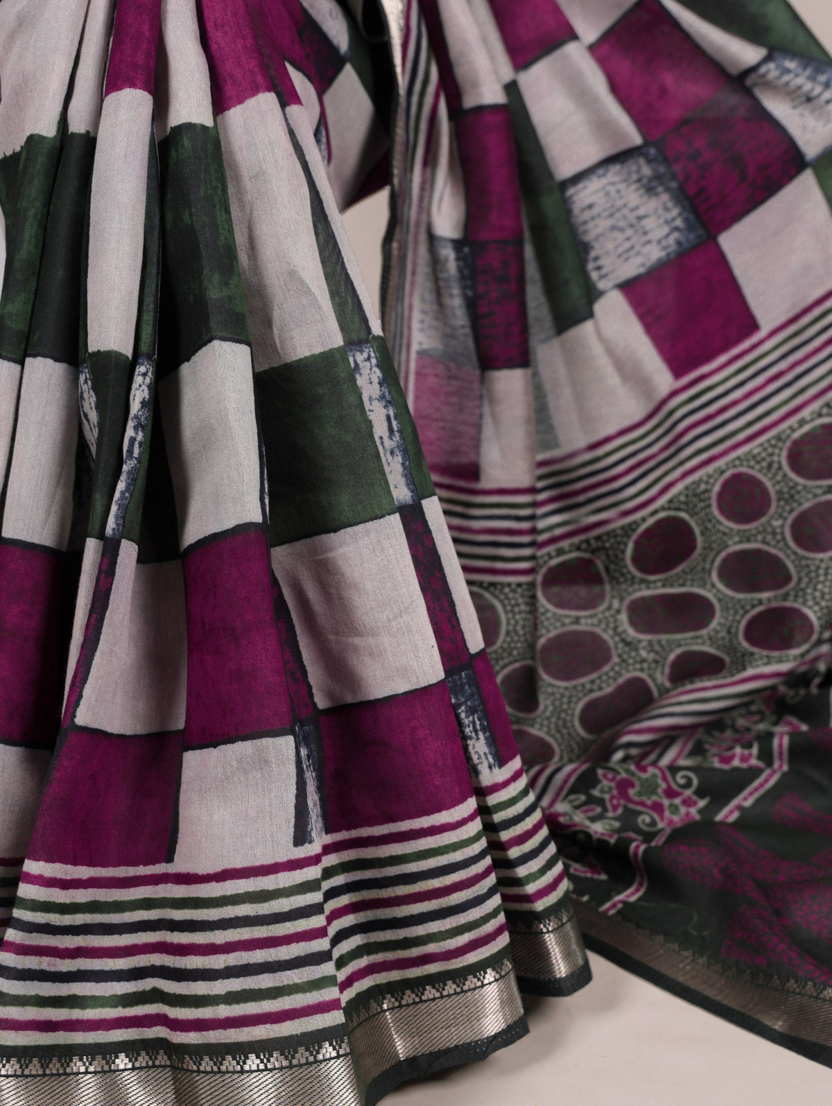 Green Elegant Chanderi Printed Saree with Temple Border & Matching Blouse ClothsVilla