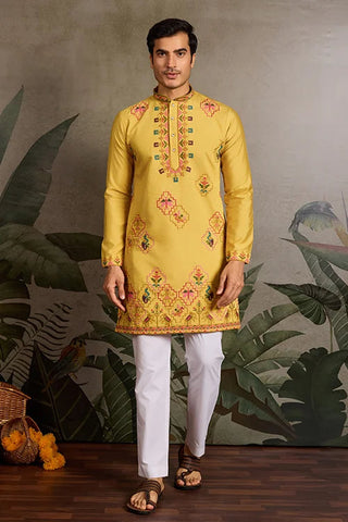 Men’s Traditional Yellow Kurta for Haldi Ceremony Clothsvilla
