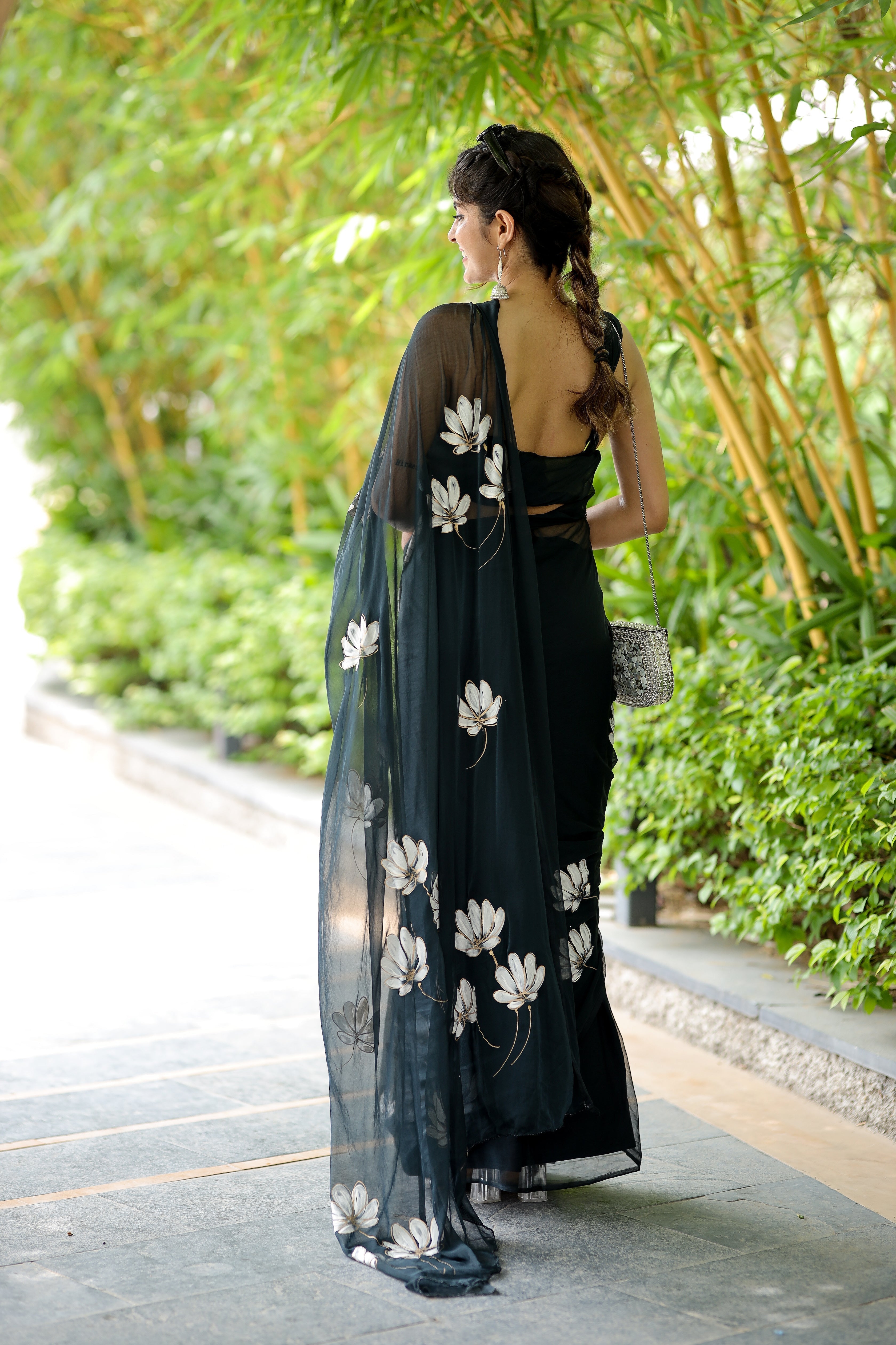 Black Georgette Saree with Hand-Painted White Florals – Attached Blouse – 5.5 Meters FANCY SAREES