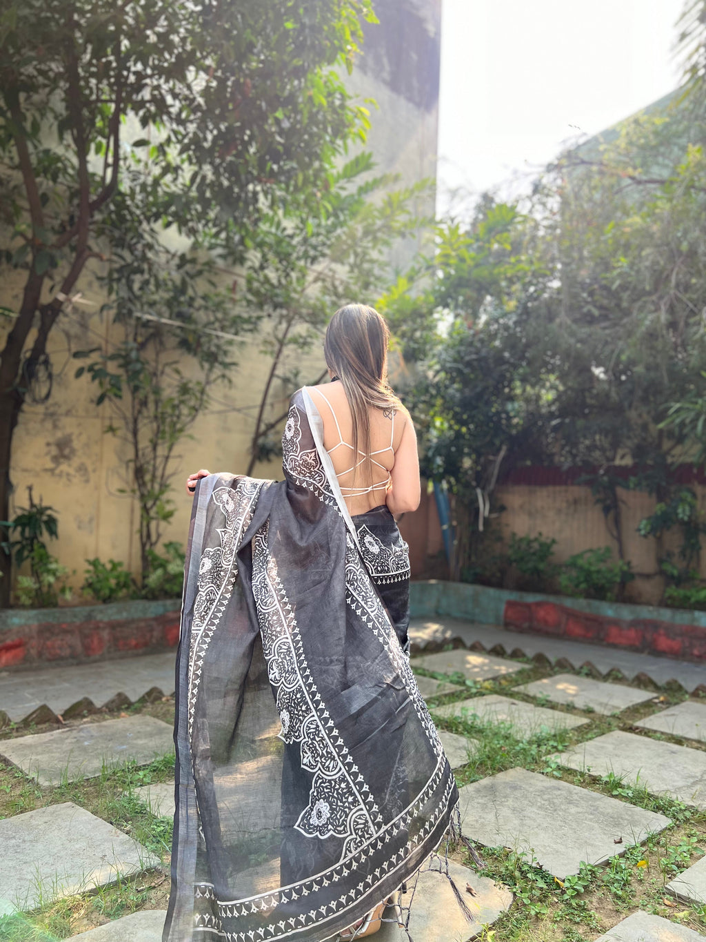 Black and White Pure Cotton Linen Saree with Intricate Floral Design and Tassels on Edges LINEN