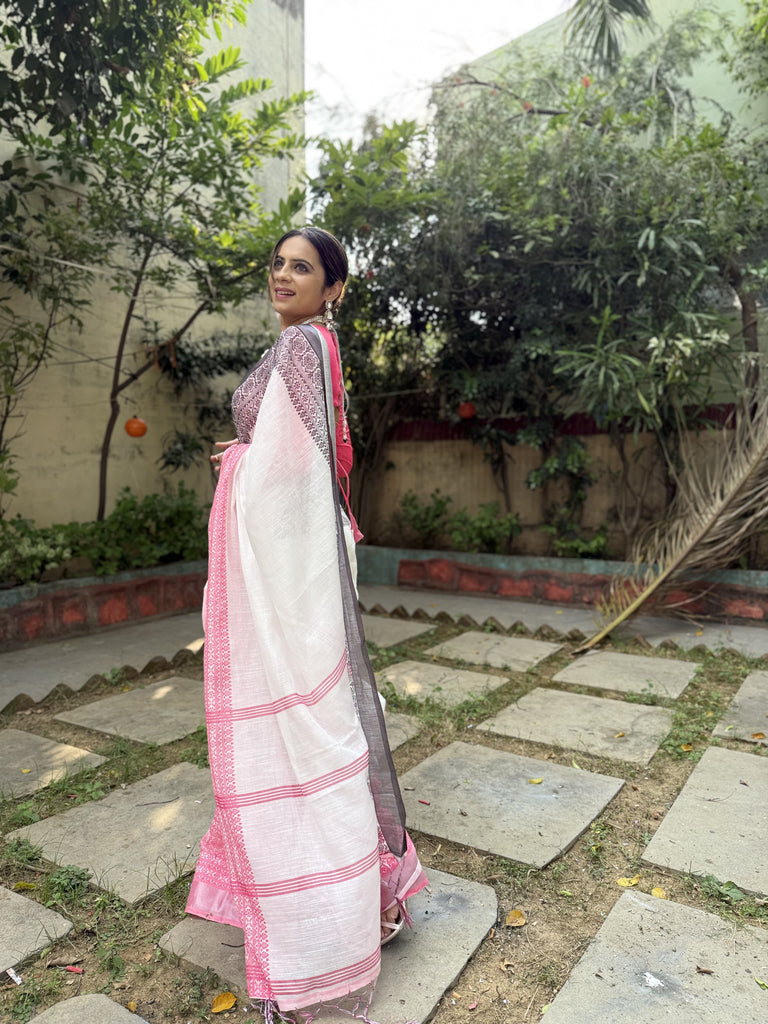 Elegant White and Pink Pure Linen Digital Printed Saree with Black Border, Tassels, and Blouse Piece – Intricate Floral and Geometric Design LINEN