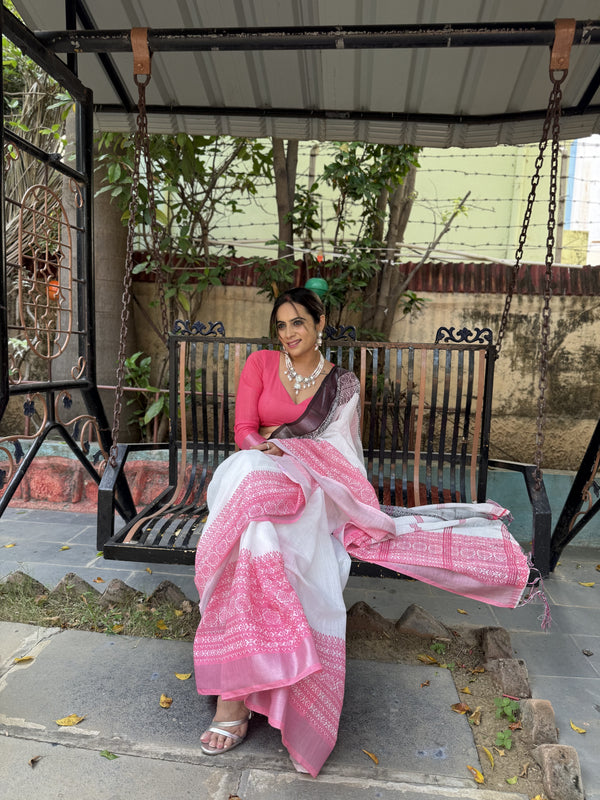 Elegant White and Pink Pure Linen Digital Printed Saree with Black Border, Tassels, and Blouse Piece – Intricate Floral and Geometric Design LINEN