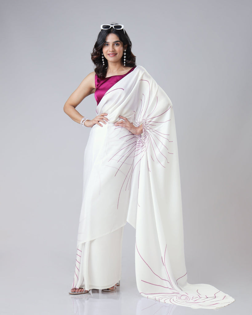 Ivory White Designer Freehand Saree with Maroon Abstract Lines – Handsfree Minimal Chic FREEHANDED