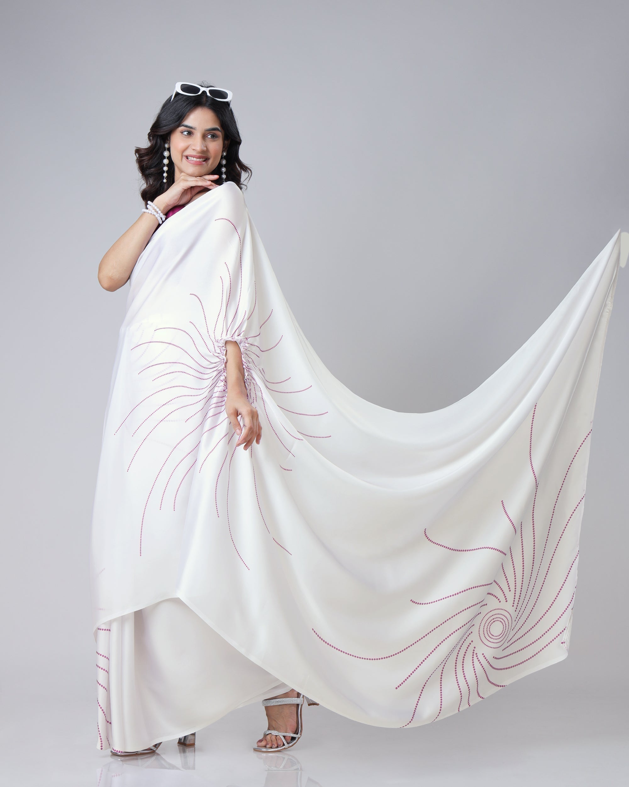 Ivory White Designer Freehand Saree with Maroon Abstract Lines – Handsfree Minimal Chic FREEHANDED
