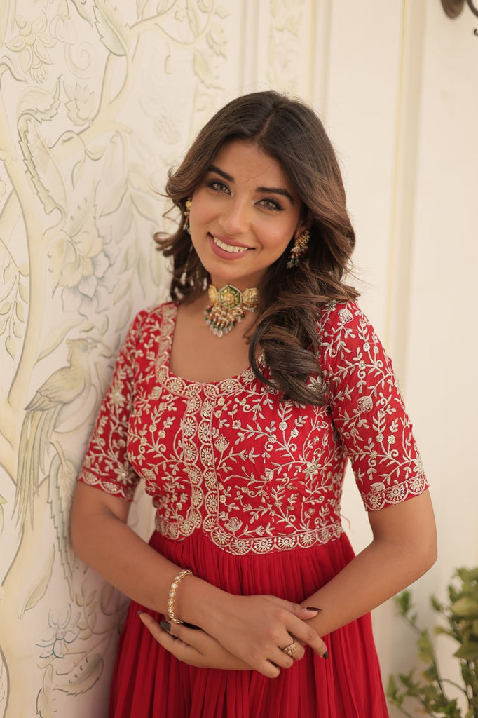 red dress with jewellery Red Evening Dress with Jewelry Outfits (27 ideas & outfits)