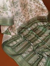 Load image into Gallery viewer, Mehendi Green Dola Silk Saree with Printed Work and Zari Border ClothsVilla