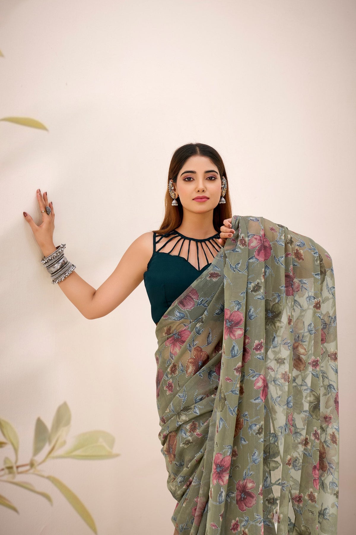 Mehendi Elegant Lurex Brasso Saree with Floral Viscose Brasso Work & Silk Blouse Piece ClothsVilla