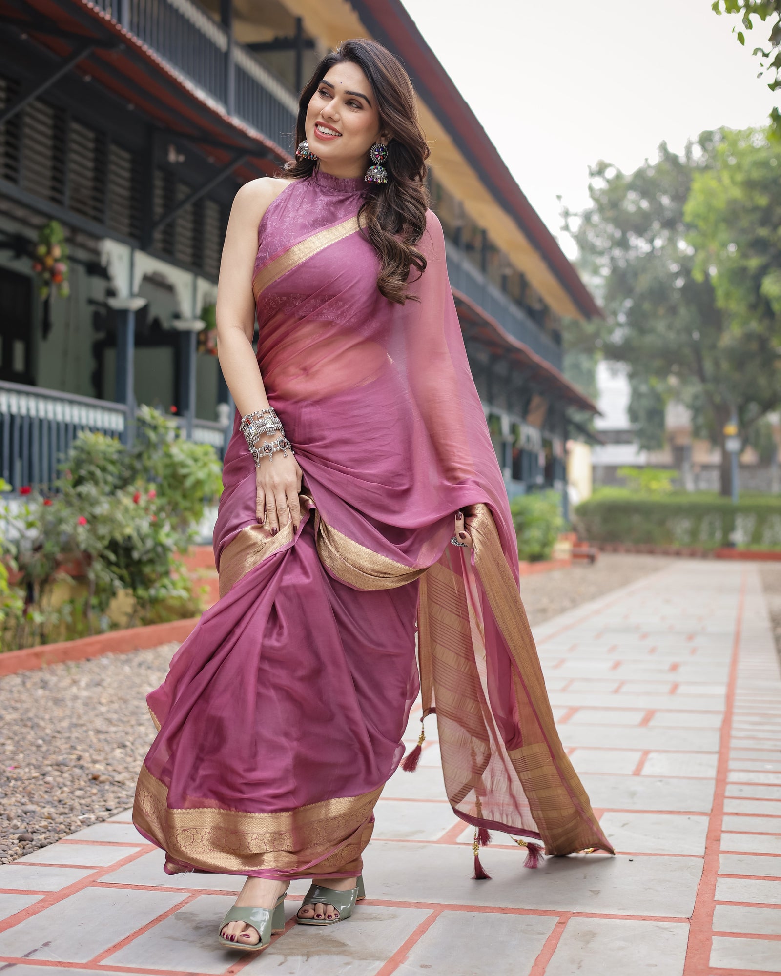 Sophisticated Mauve Plain Chiffon Saree with Gold Zari Border, Matching Printed Blouse & Tassel Detailing CHIFFON