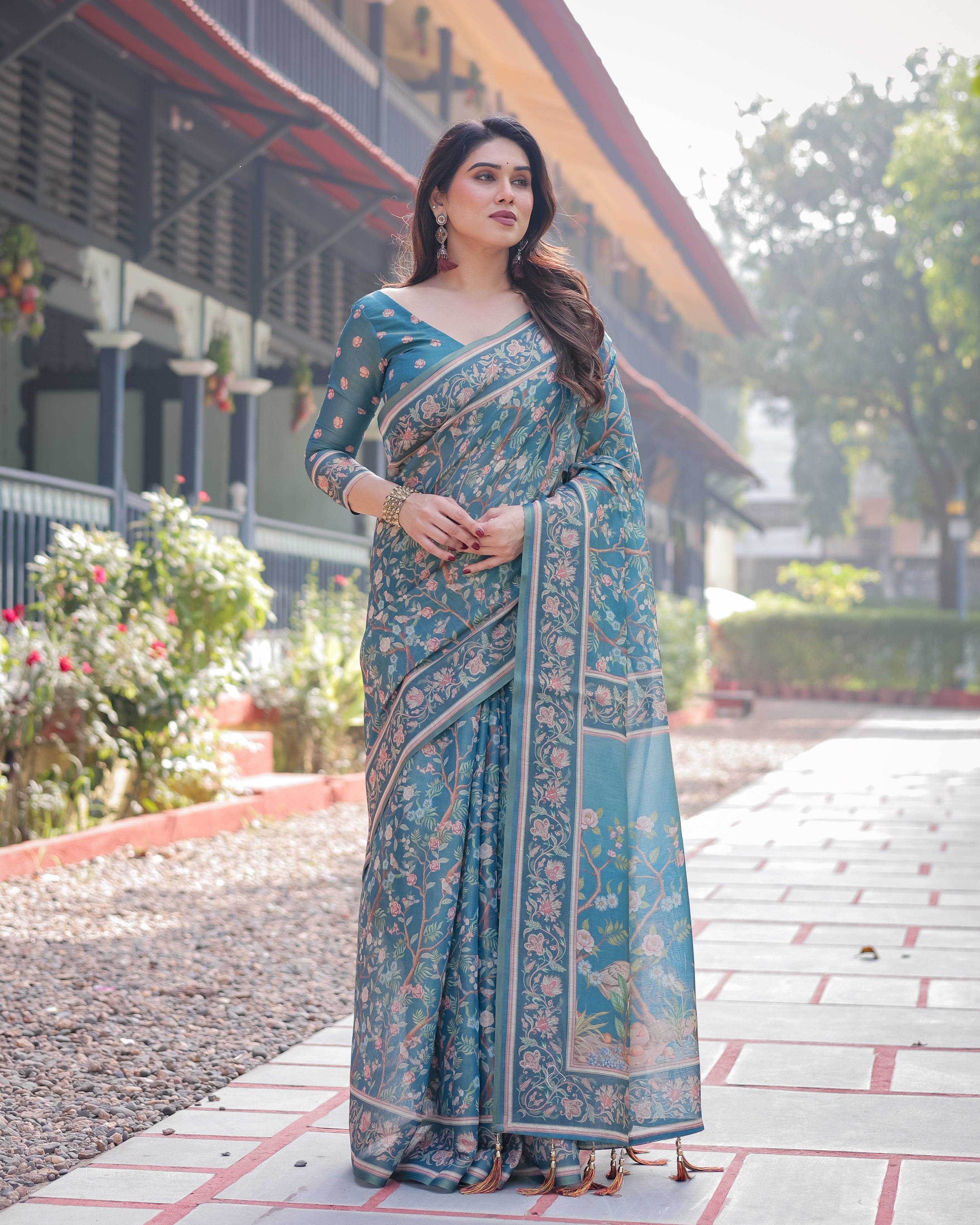 Elegant Aqua Blue Handloom Cotton-Linen Saree with Golden Zari Weave and Tassel Finish LINEN HANDLOOM