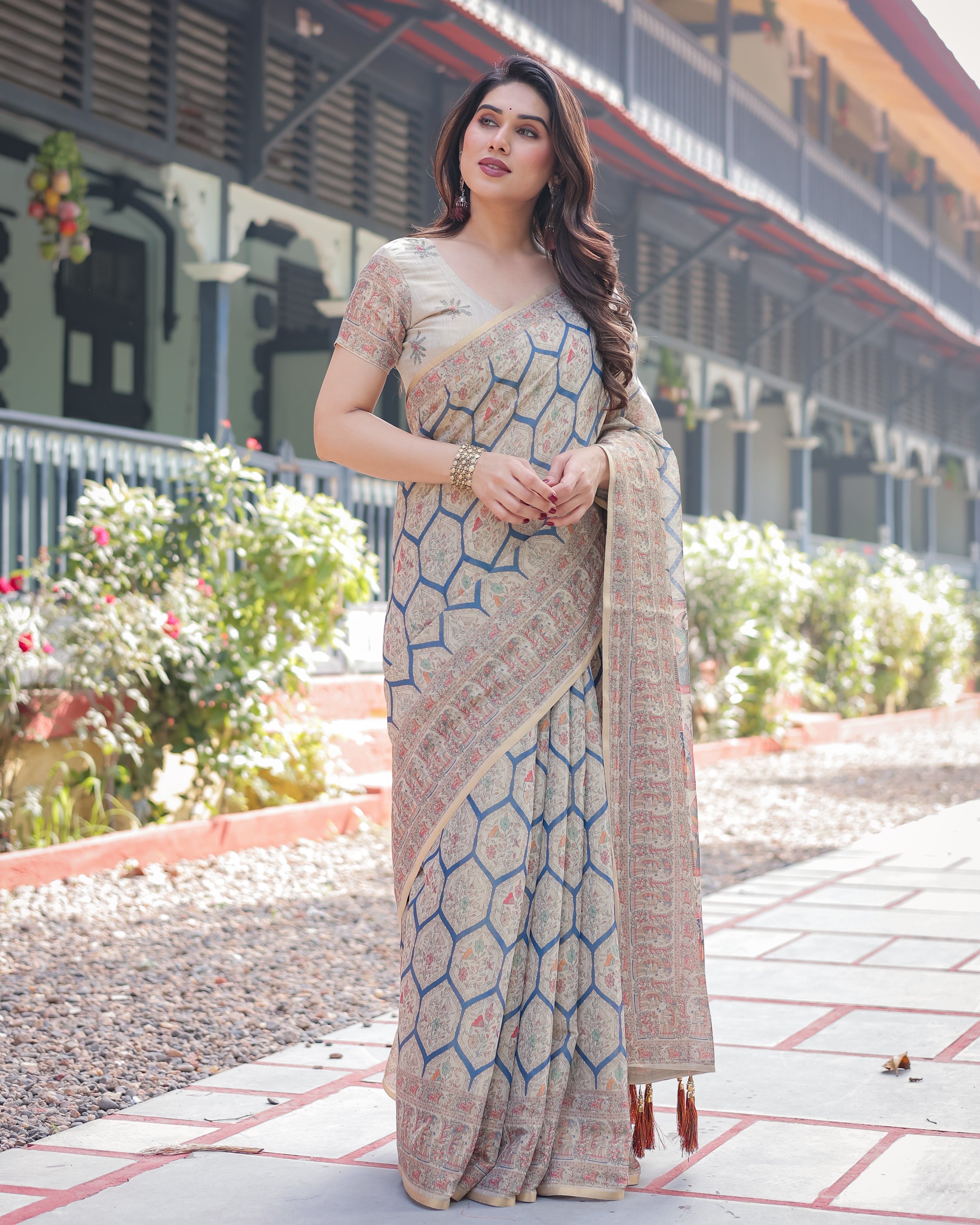 Classic Beige Handloom Cotton-Linen Saree with Madhubani-Inspired Prints and Zari Highlights LINEN HANDLOOM