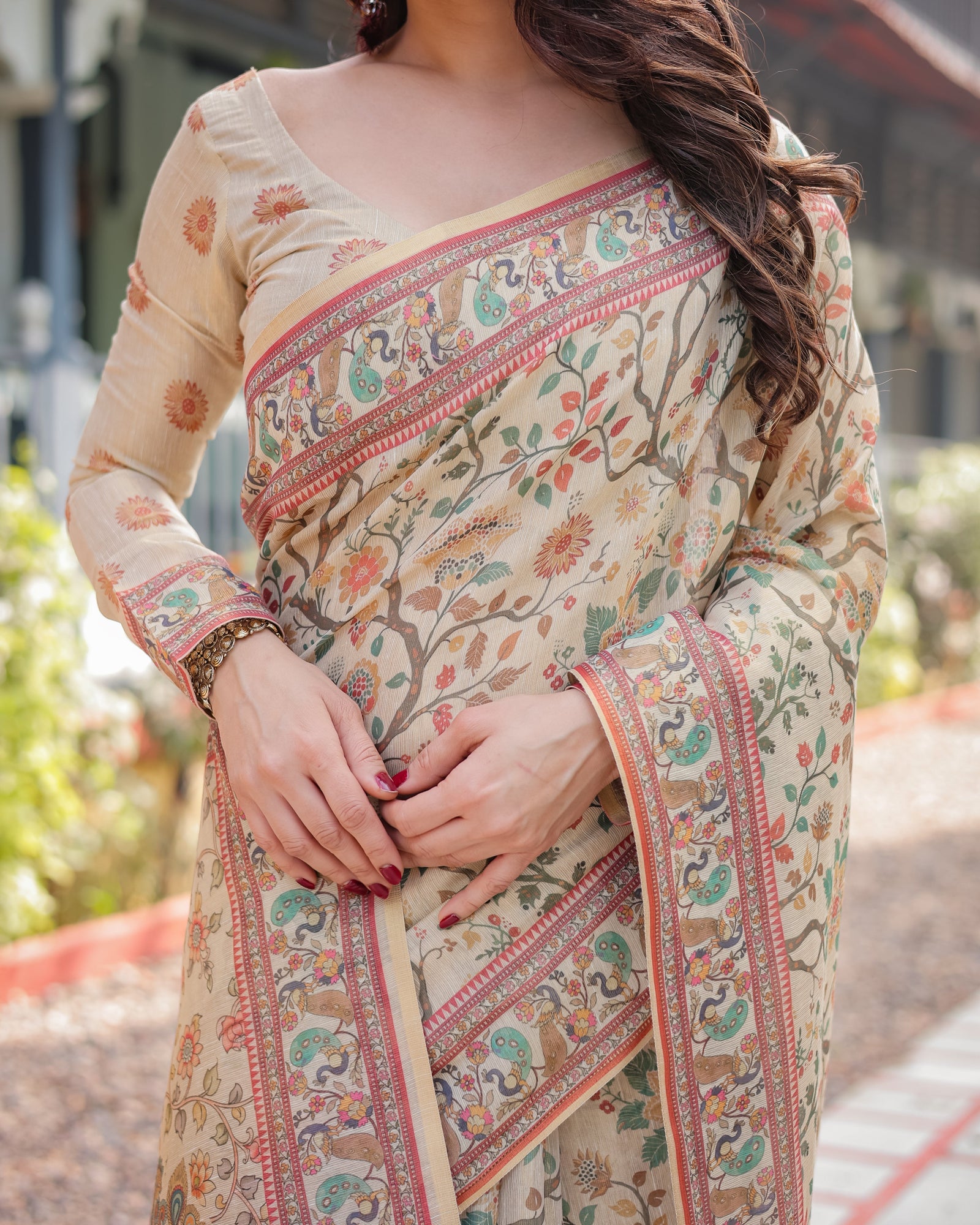 Ivory Handloom Cotton-Linen Saree with Floral and Peacock Motifs, Zari Highlights, and Tassel Finish LINEN HANDLOOM
