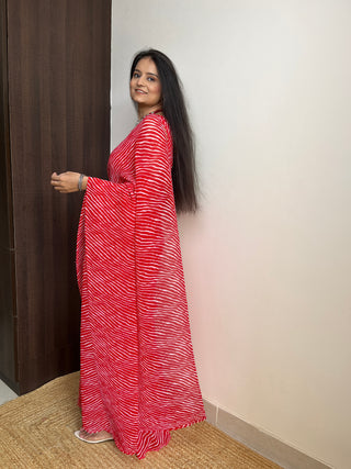 Red Faux Georgette Crushed Saree Gown with Digital Prints ClothsVilla