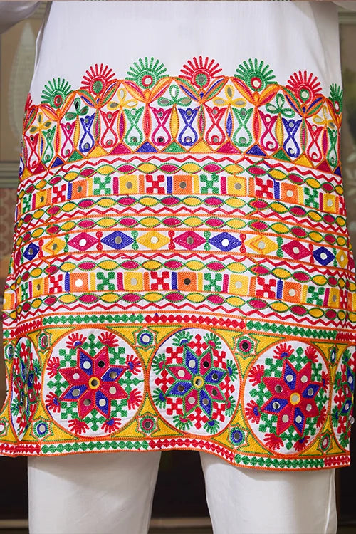 Stylish White Cotton Readymade Men’s Navratri Kurta Clothsvilla
