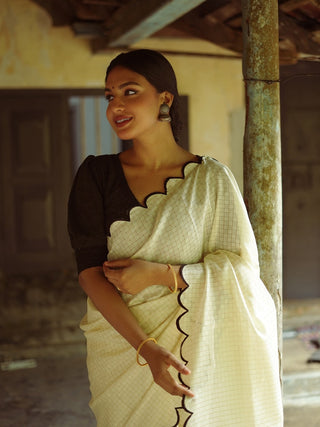 Exquisite White Gadhwal Chex Saree with Arca Work and Lucknowi Work Blouse ClothsVilla