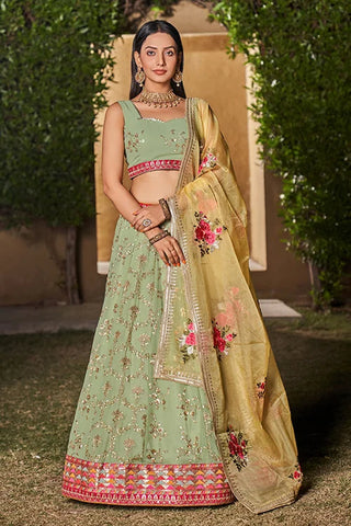 Wonderfull Collection For Women Bridal Wear Lehenga Choli With Dupatta Clothsvilla