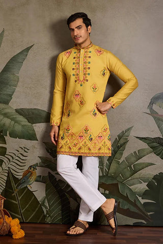 Men’s Traditional Yellow Kurta for Haldi Ceremony Clothsvilla