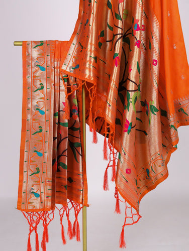 A Dupatta That Speaks Tradition – Elegant Jacquard Paithani Dupatta ClothsVilla