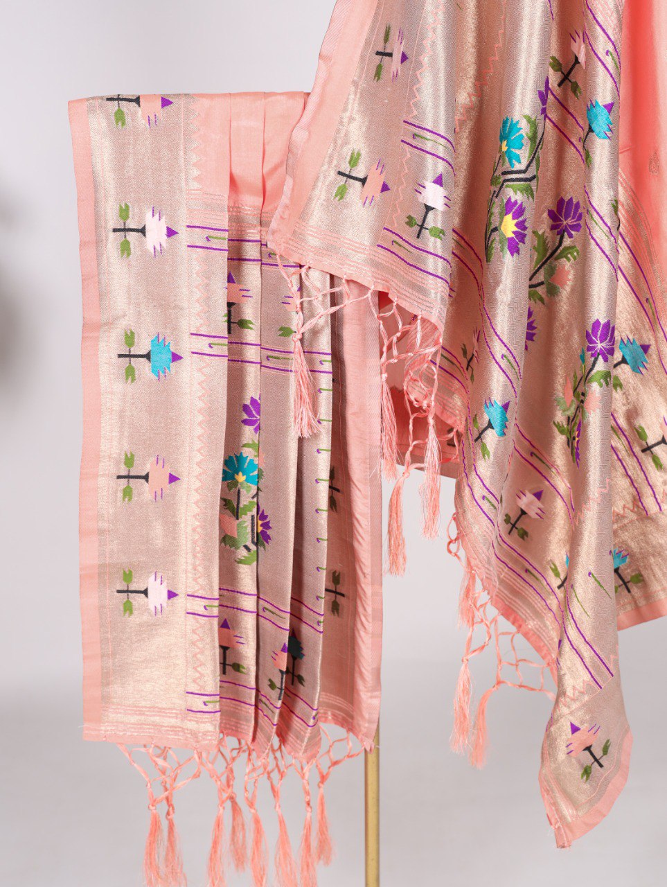 A Dupatta That Speaks Tradition – Elegant Jacquard Paithani Dupatta ClothsVilla