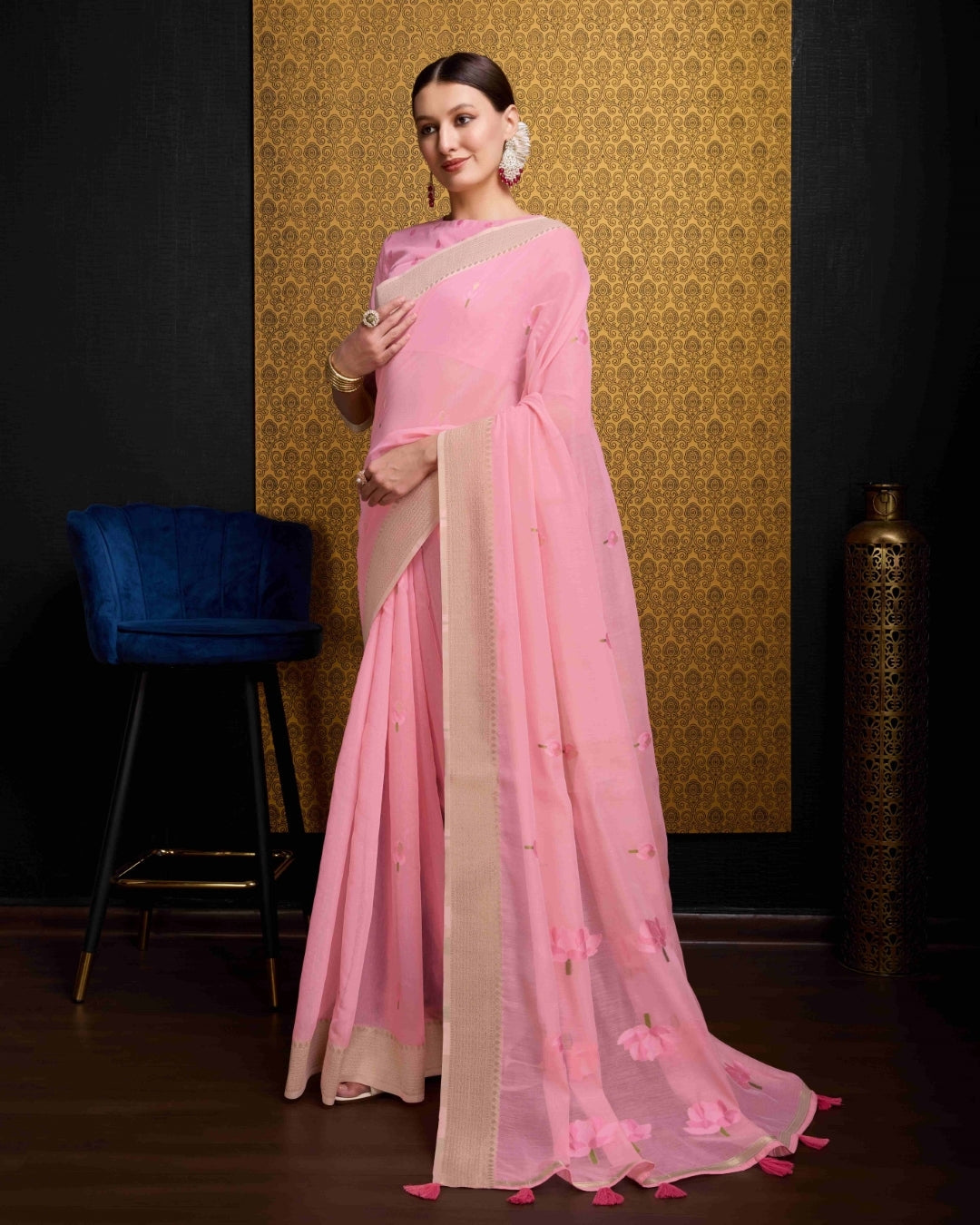 Baby Pink Radiant Floral Printed Saree with Zari Border Secondary image