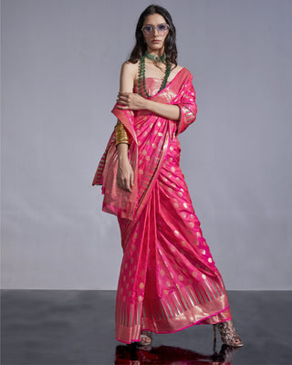 Baby Pink Timeless Banarasi Blended Silk Saree with Intricate Design – Perfect for Grand Occasions ClothsVilla
