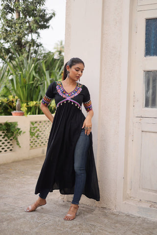 Black 14 Kg Rayon Kutchi Gamthi Embroidered Kurti ClothsVilla
