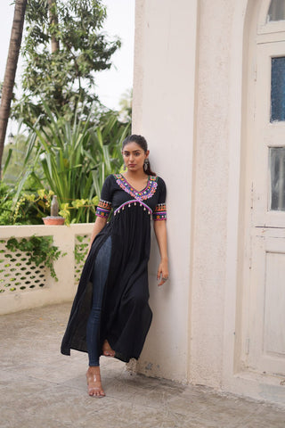 Black 14 Kg Rayon Kutchi Gamthi Embroidered Kurti ClothsVilla