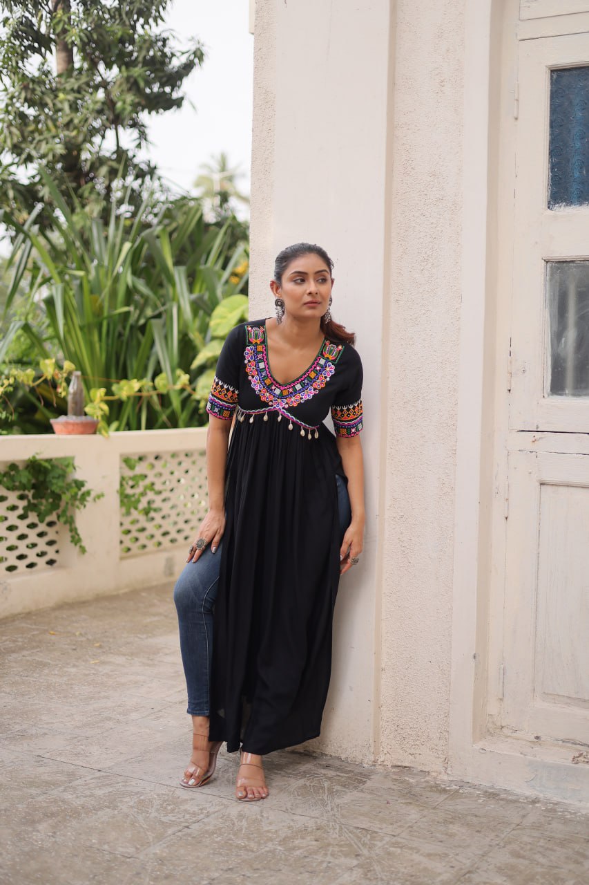 Black 14 Kg Rayon Kutchi Gamthi Embroidered Kurti ClothsVilla