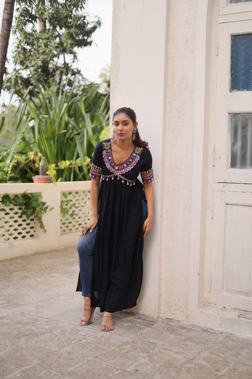 Black 14 Kg Rayon Kutchi Gamthi Embroidered Kurti ClothsVilla