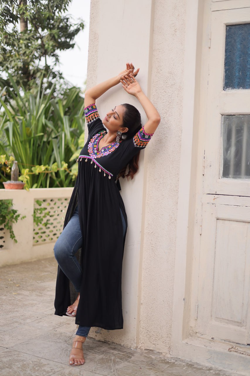 Black 14 Kg Rayon Kutchi Gamthi Embroidered Kurti ClothsVilla